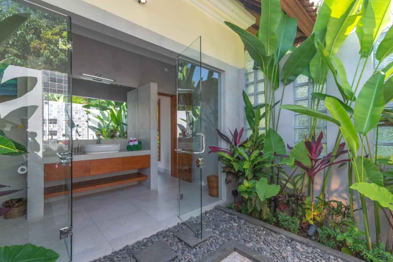 Villa Mata Hari Panji エクステリア 写真