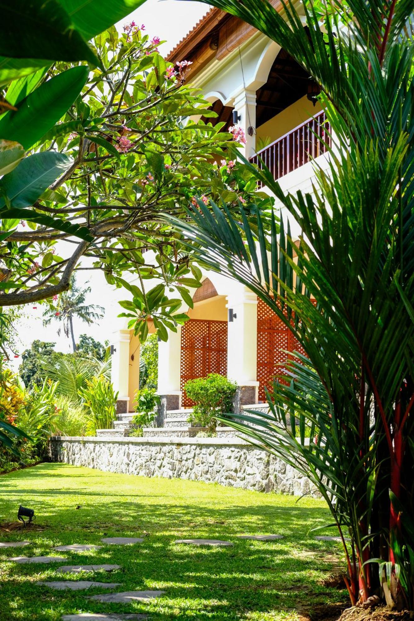Villa Mata Hari Panji エクステリア 写真