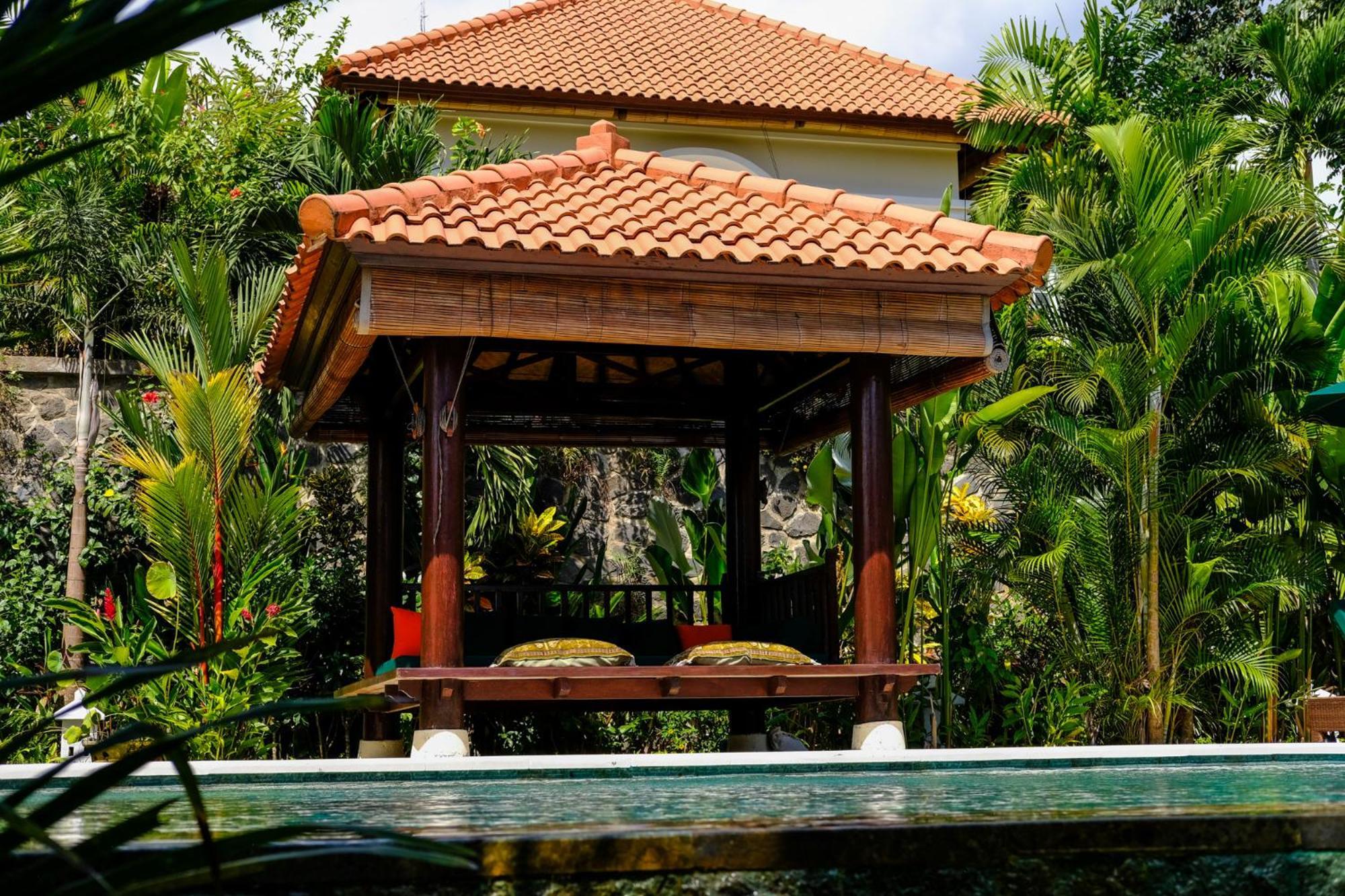Villa Mata Hari Panji エクステリア 写真