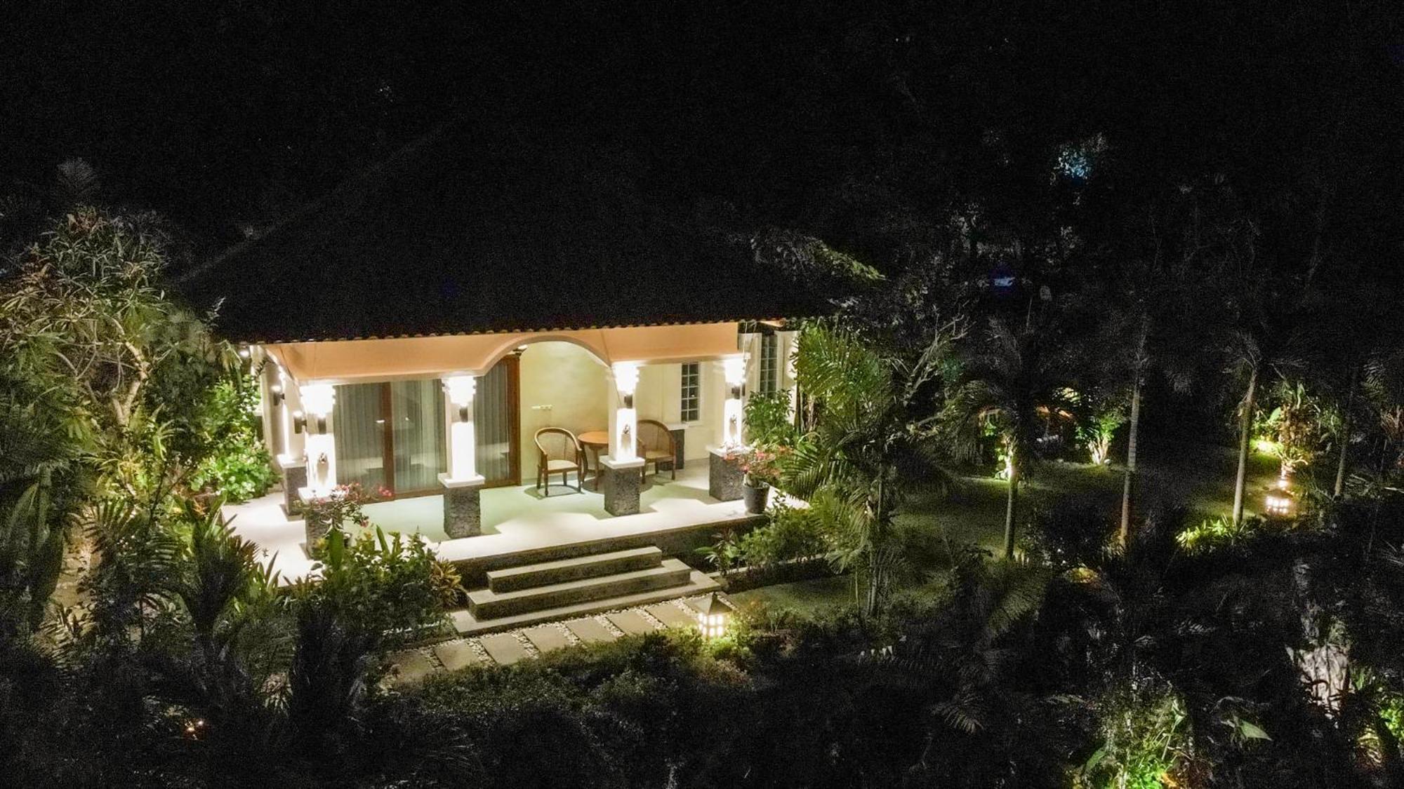 Villa Mata Hari Panji エクステリア 写真